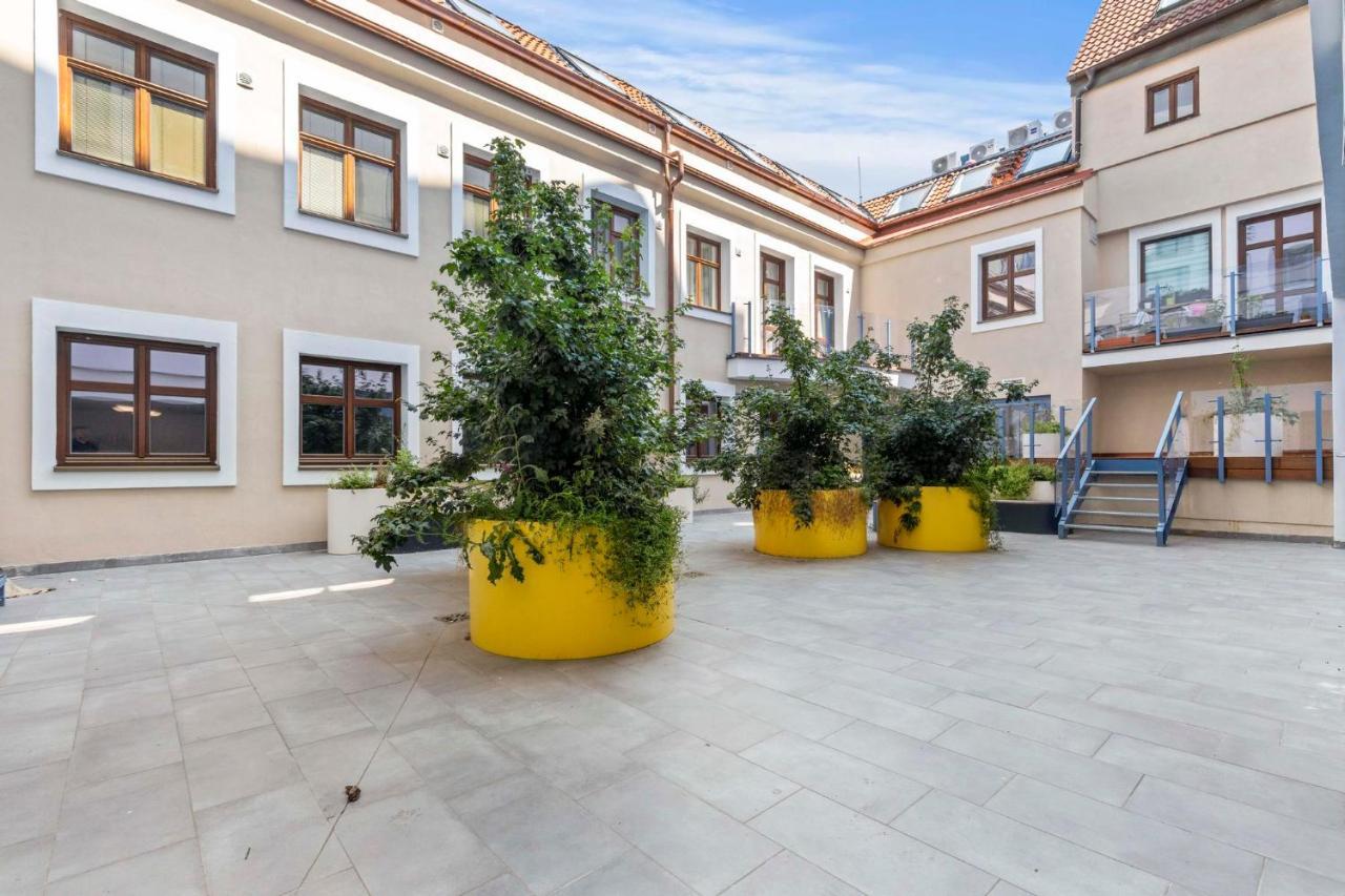 Be A Neighbour To A President Apartmán
